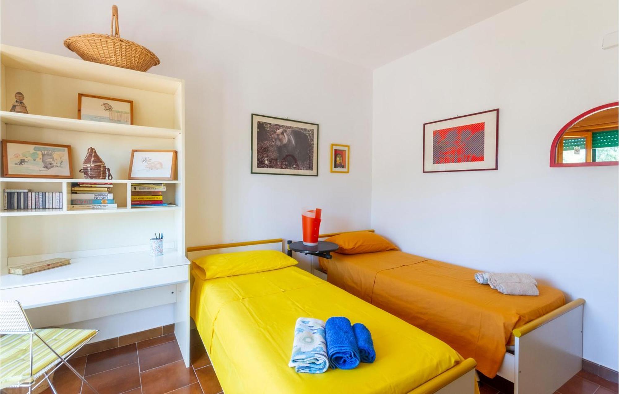Awesome Home In Manduria With Kitchen Bagian luar foto